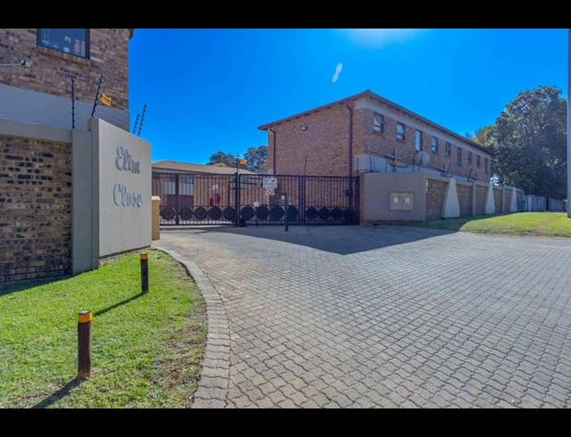 2 BEDROOM DUPLEX FOR SALE IN RYNFIELD